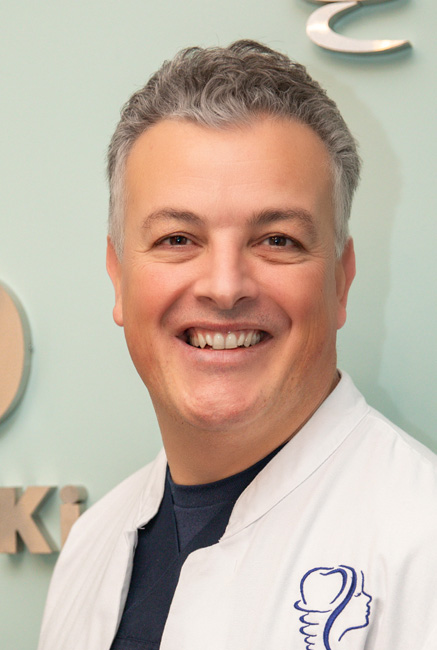 Dr. med. Dr. med. dent. M. M. Dericioglu – Mund-, Kiefer- und Gesichtschirurg, MKG Berlin